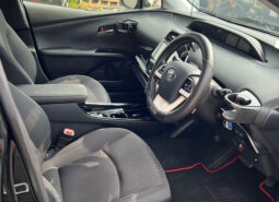 
										Toyota Prius S safetyplus full									