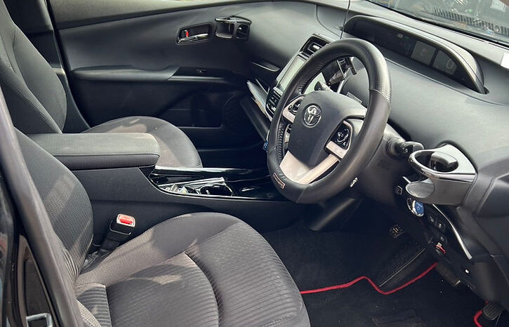 
								Toyota Prius S safetyplus full									