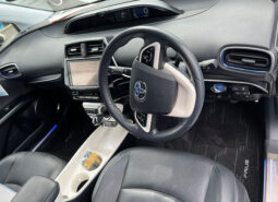 
										Toyota Prius Ａ Touring Selection full									