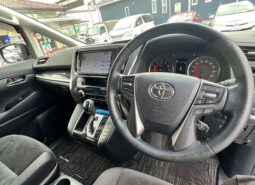 
										Toyota Vellfire Z full									