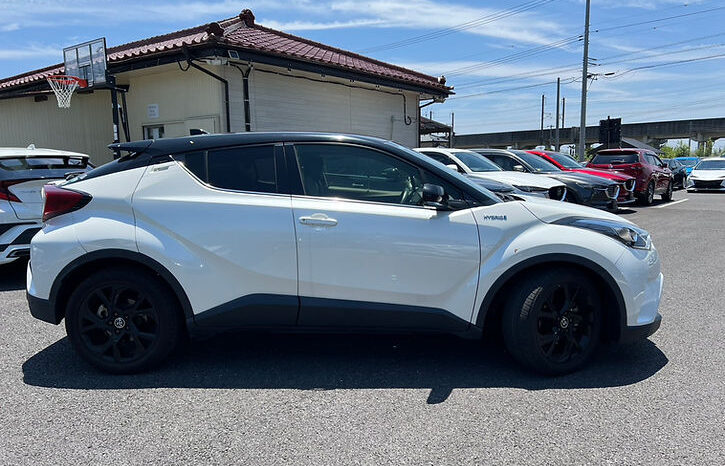 
								TOYOTA C-HR G Mode Nero full									