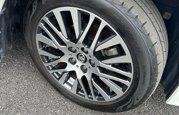 
								Toyota Vellfire Z G-edition full									