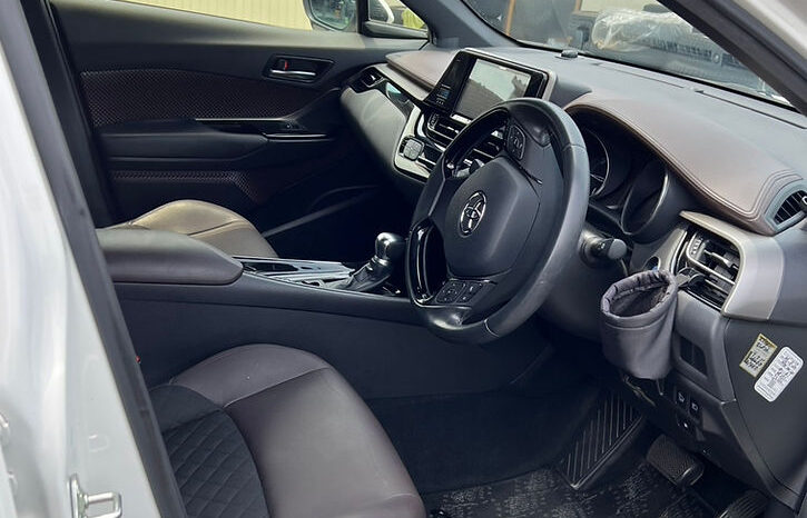 
								TOYOTA C-HR G LEDedition safetysense full									