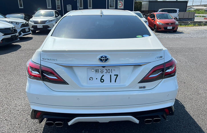 
								Toyota Crown RS advance 2019 full									