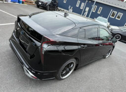 
										Toyota Prius S Touring Selection full									
