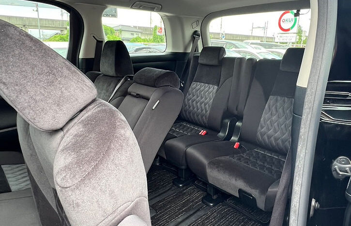
								Toyota Vellfire Z full									