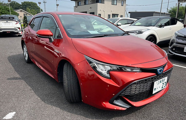 
								Toyota Corolla Sport Hybrid full									