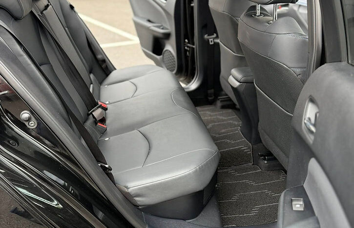 
								Toyota Prius S Touring Selection full									