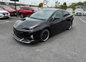 Toyota Prius S Touring Selection