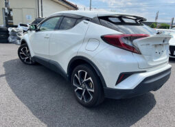 
										TOYOTA C-HR G full									