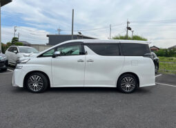 
										Toyota Vellfire Z G-edition full									