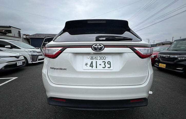 
								Toyota Harrier Elegance full									