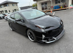 
										Toyota Prius S Touring Selection full									