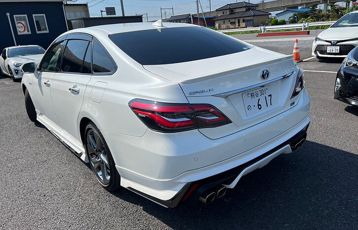 
								Toyota Crown RS advance 2019 full									