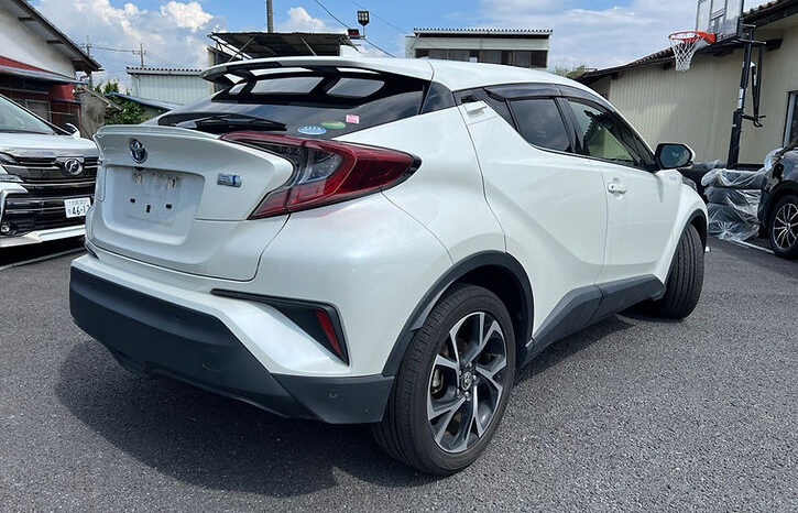 
								TOYOTA C-HR G full									