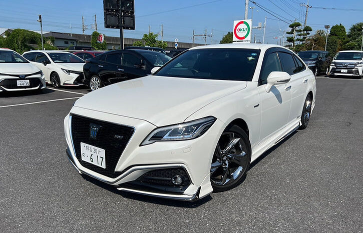 
								Toyota Crown RS advance 2019 full									