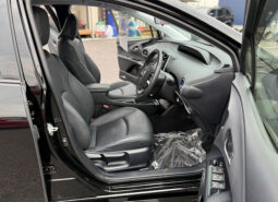 
										Toyota Prius S Touring Selection full									