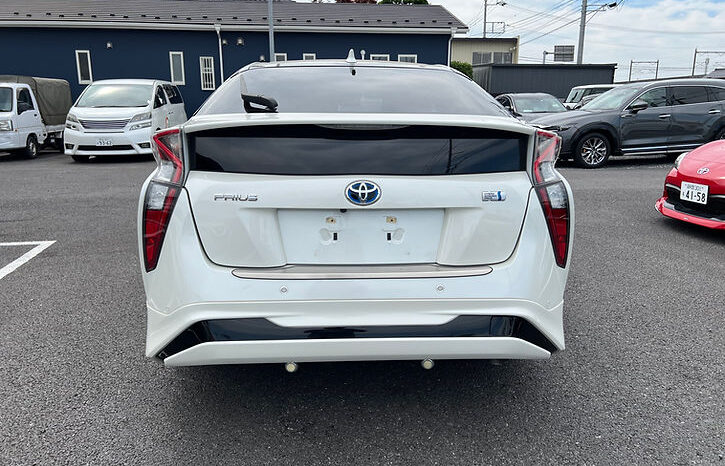 
								Toyota Prius Ａ Touring Selection full									