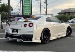 
										Nissan GT-R R35 Pure Edition full									