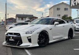 
										Nissan GT-R R35 Pure Edition full									