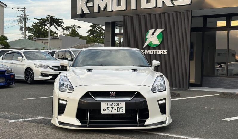 
								Nissan GT-R R35 Pure Edition full									