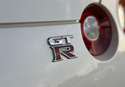 
										Nissan GT-R R35 Pure Edition full									