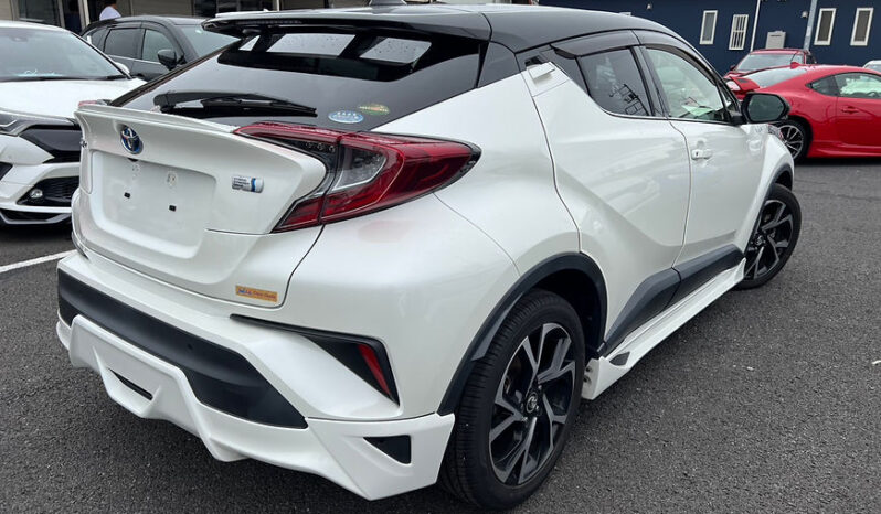 
								TOYOTA C-HR G full									