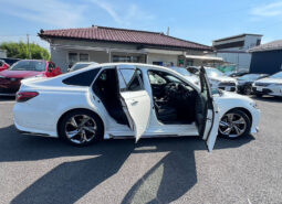 
										Toyota Crown RS advance full									
