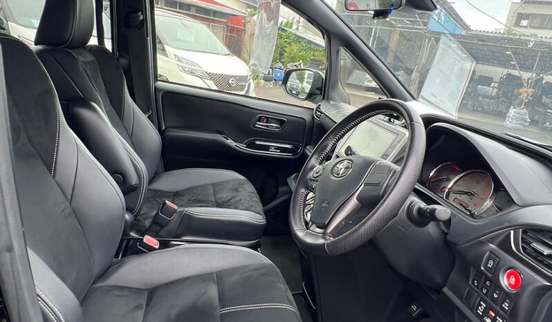 
								Toyota Noah Si G`S full									