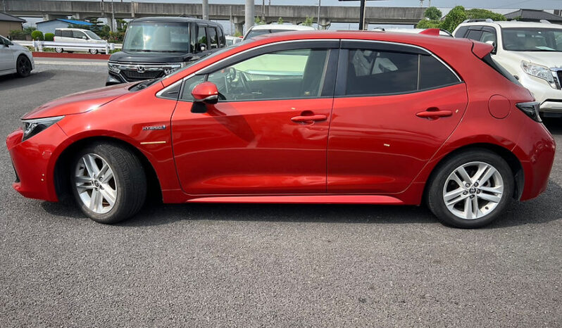 
								Toyota Corolla Sport Hybrid full									