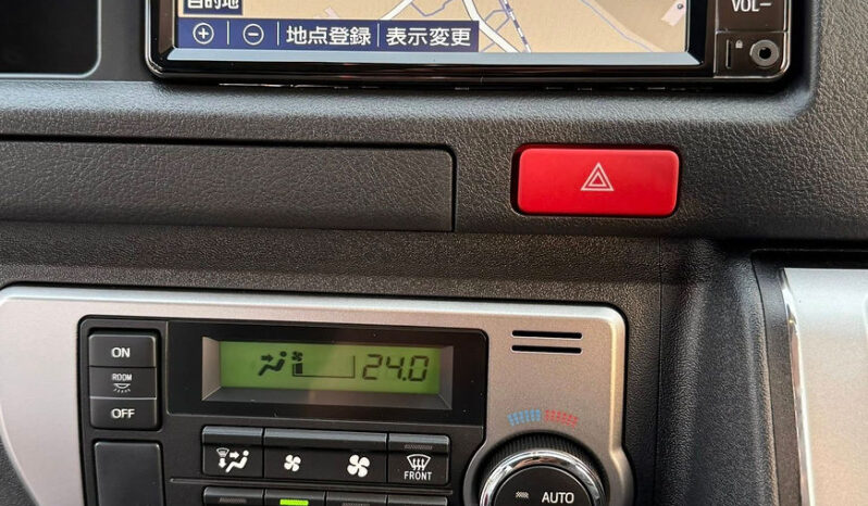 
								TOYOTA Hiace Commuter full									