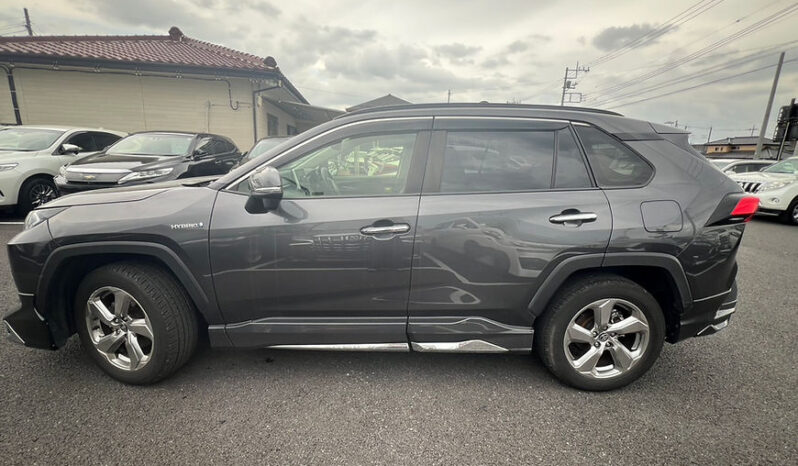 
								TOYOTA RAV4 G HYBRID full									