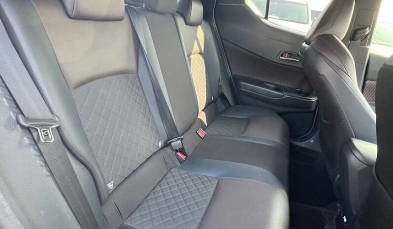 
								TOYOTA C-HR G full									