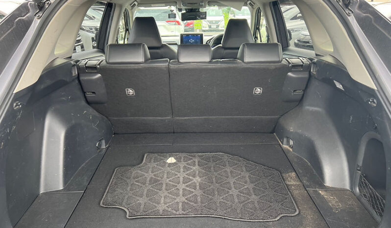 
								TOYOTA RAV4 G HYBRID full									