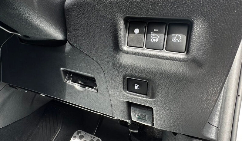 
								TOYOTA C-HR G Mode Nero full									