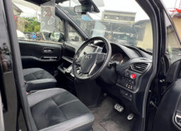 
										Toyota Noah Si G`S full									