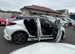 
										TOYOTA C-HR G full									