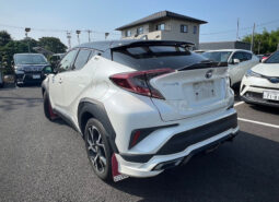 
										TOYOTA C-HR G full									