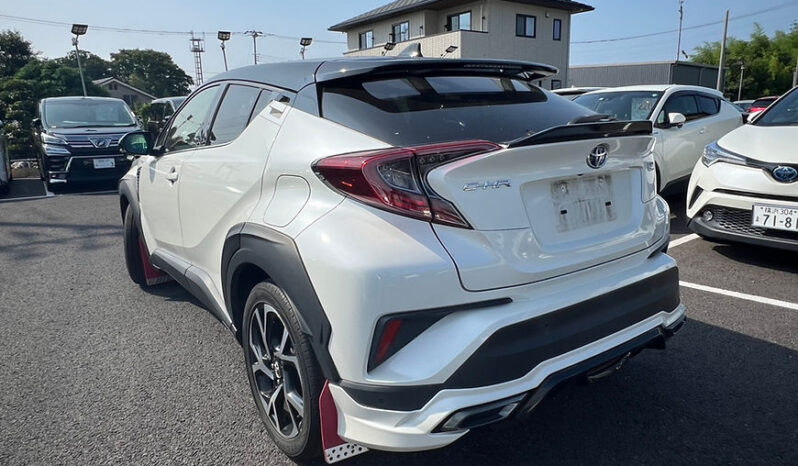 
								TOYOTA C-HR G full									