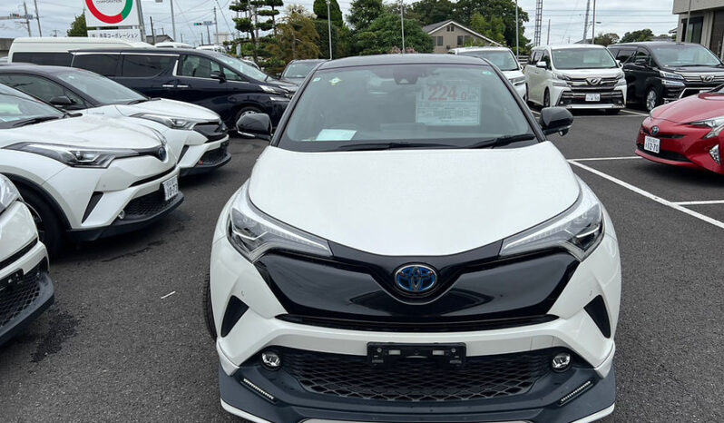
								TOYOTA C-HR G full									
