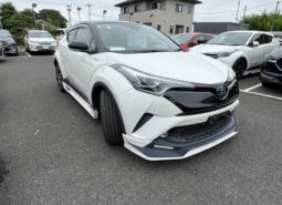 
										TOYOTA C-HR G full									