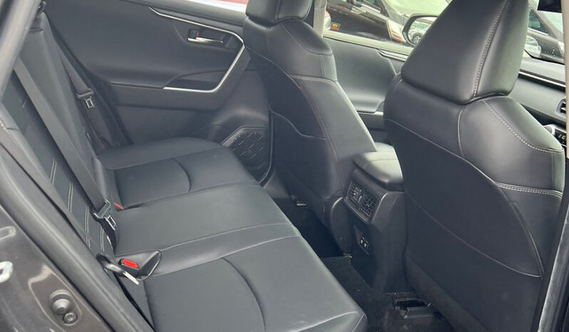 
								TOYOTA RAV4 G HYBRID full									