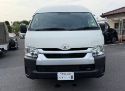 
										TOYOTA Hiace Commuter full									