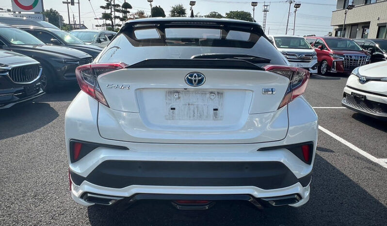 
								TOYOTA C-HR G full									