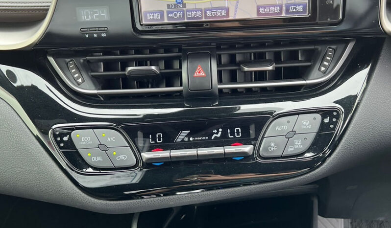 
								TOYOTA C-HR G full									