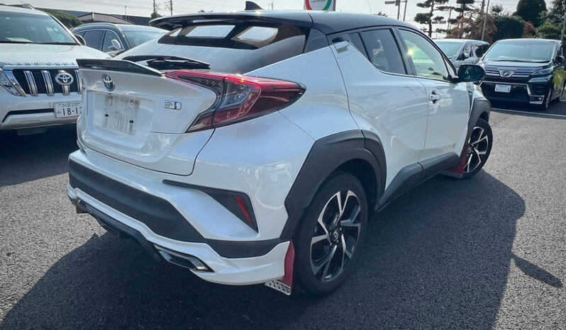 
								TOYOTA C-HR G full									