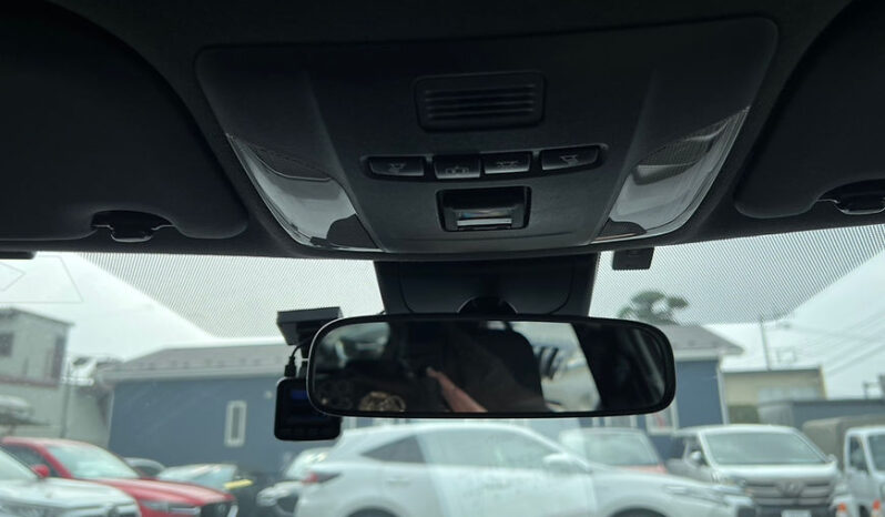 
								Toyota Corolla Sport Hybrid full									