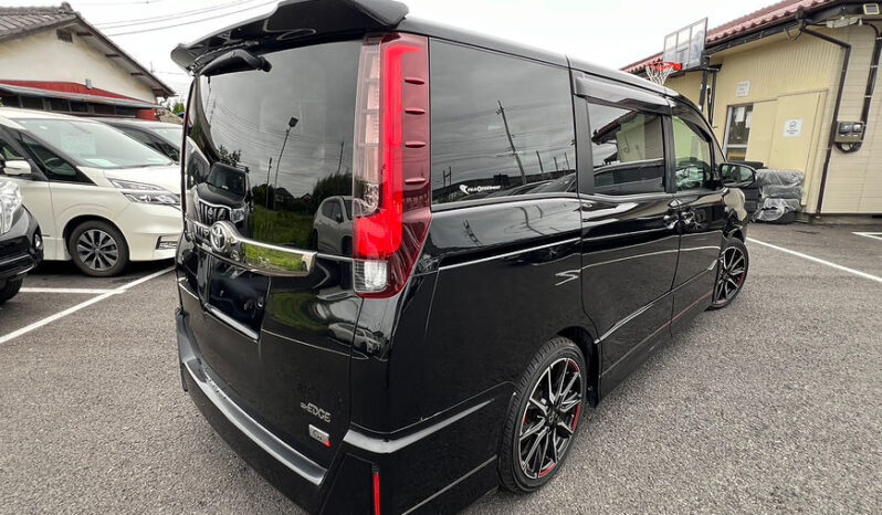
								Toyota Noah Si G`S full									