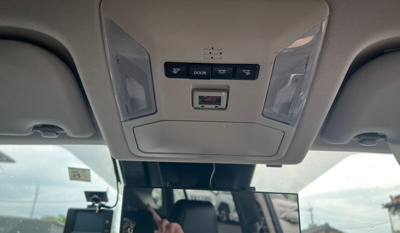 
								TOYOTA RAV4 G HYBRID full									