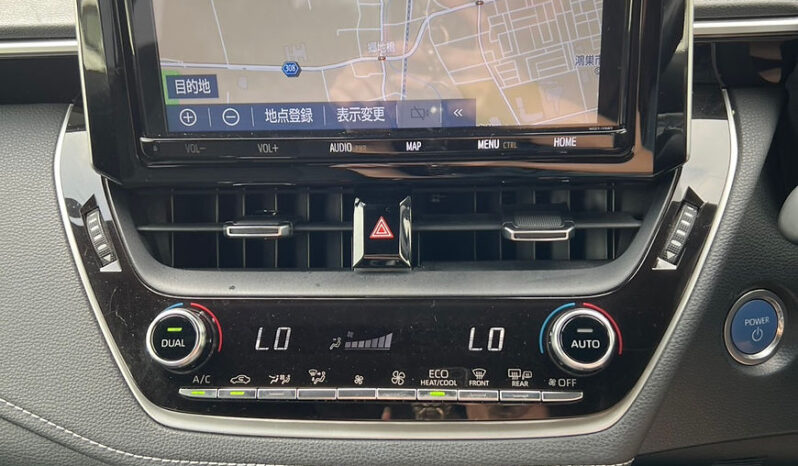 
								Toyota Corolla Sport Hybrid full									